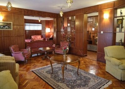 Lion Lounge
