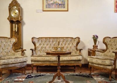 Leopard Lounge