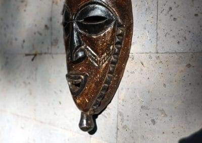 Artefacts & Decorations